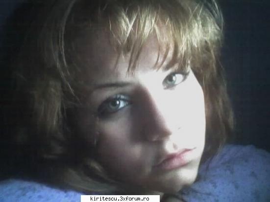 Poze cu noi - uite aici eram suparata!!!!!!=( - Poze